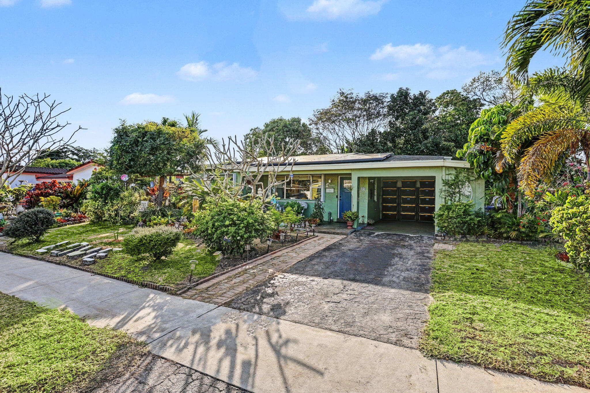 Miramar Tropical Homes - Residential