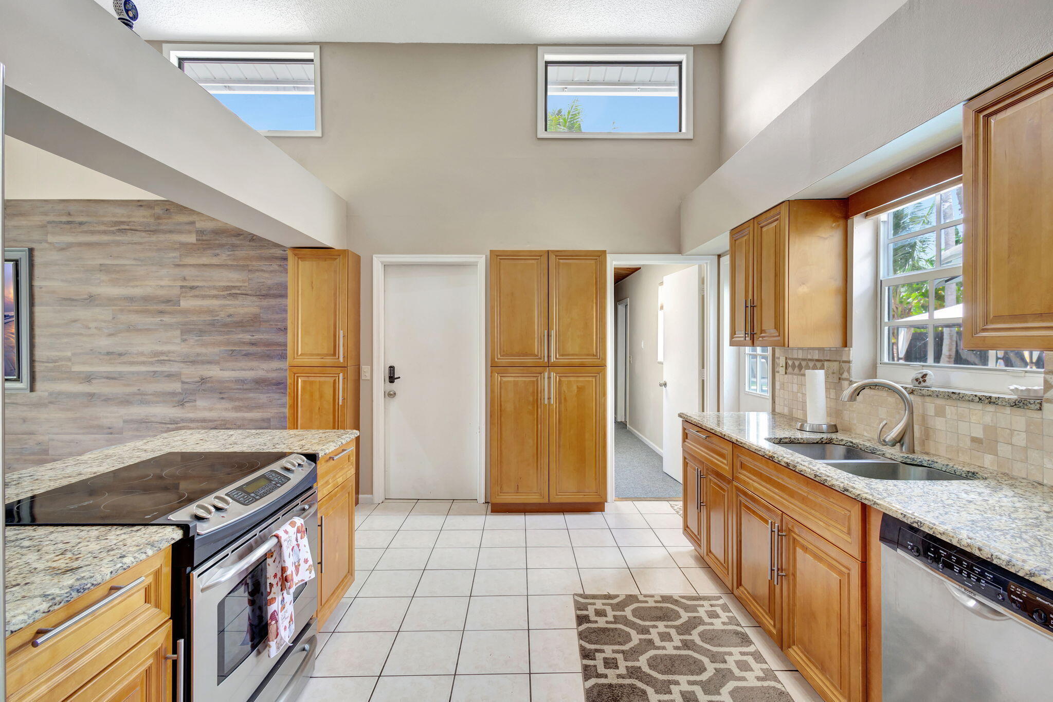 LANAIR PARK - Residential