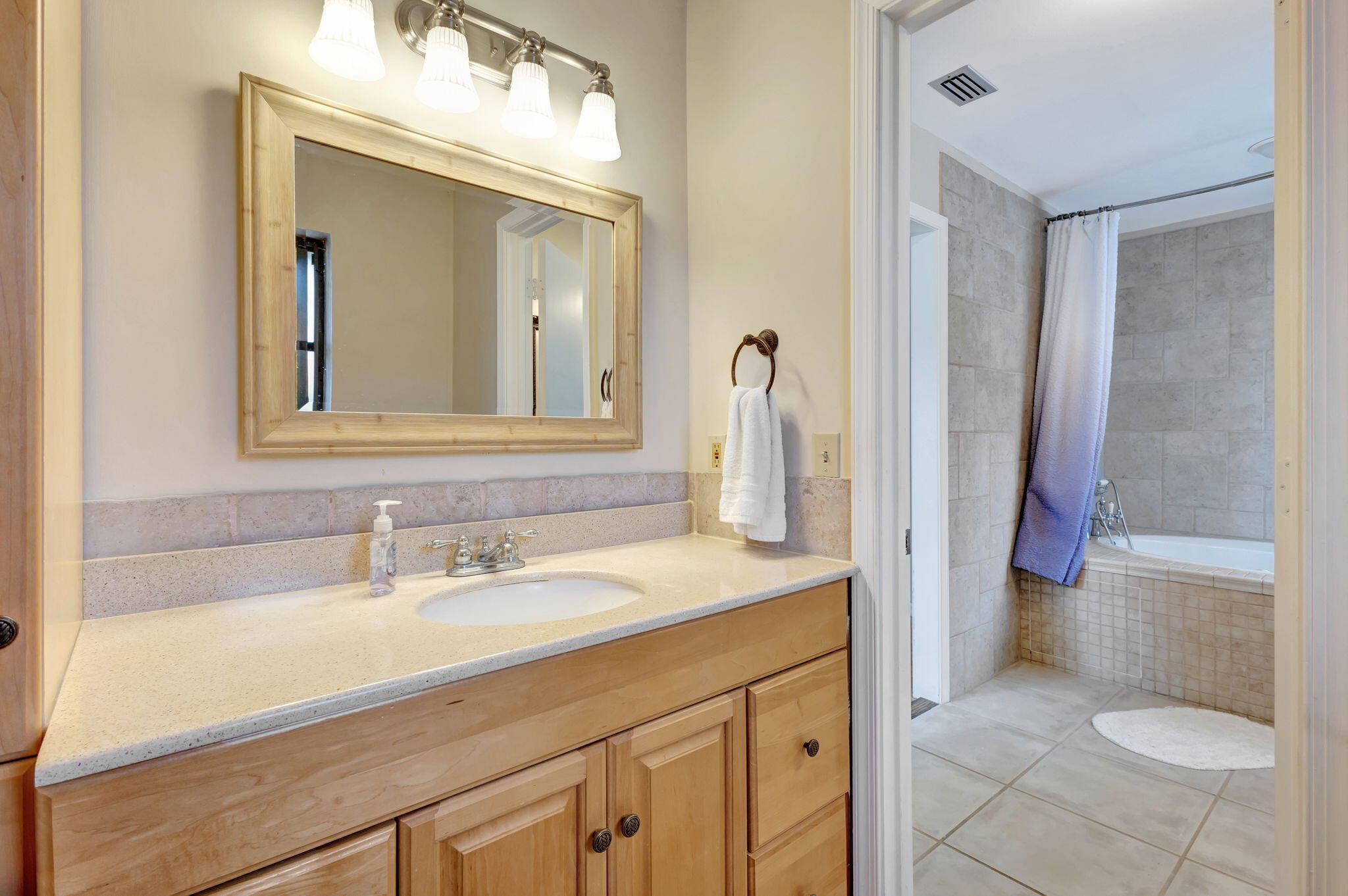 LANAIR PARK - Residential