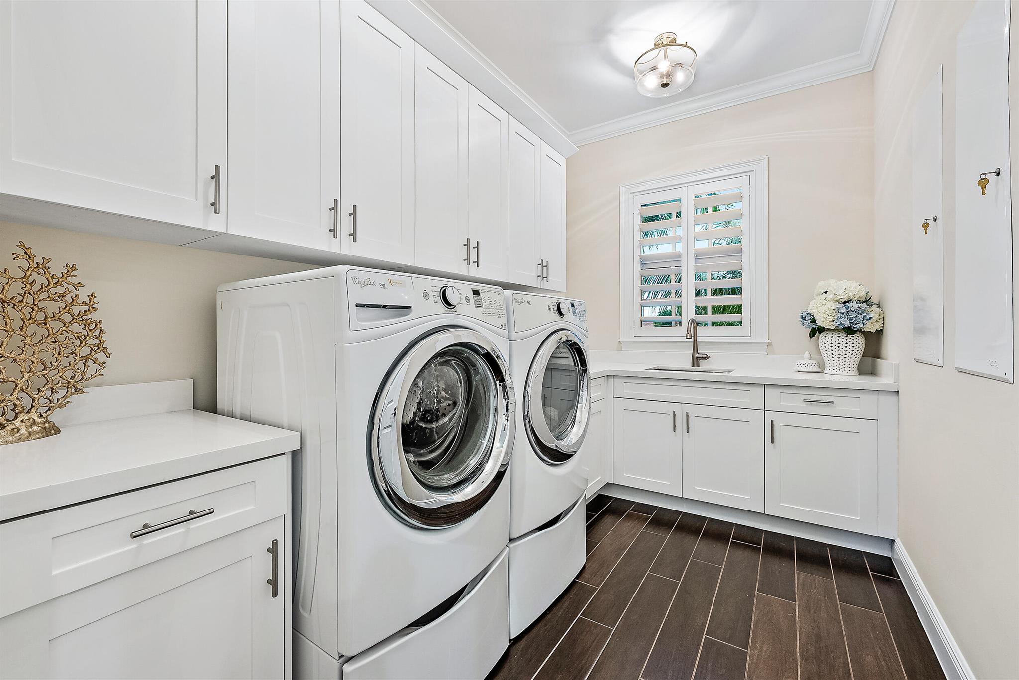 Pirates Cove - Residential Lease