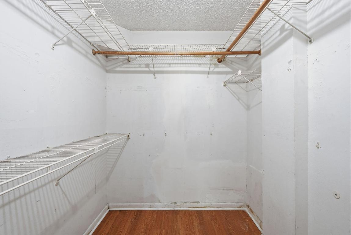 CYPRESS CHASE CONDO NO 5 - Residential