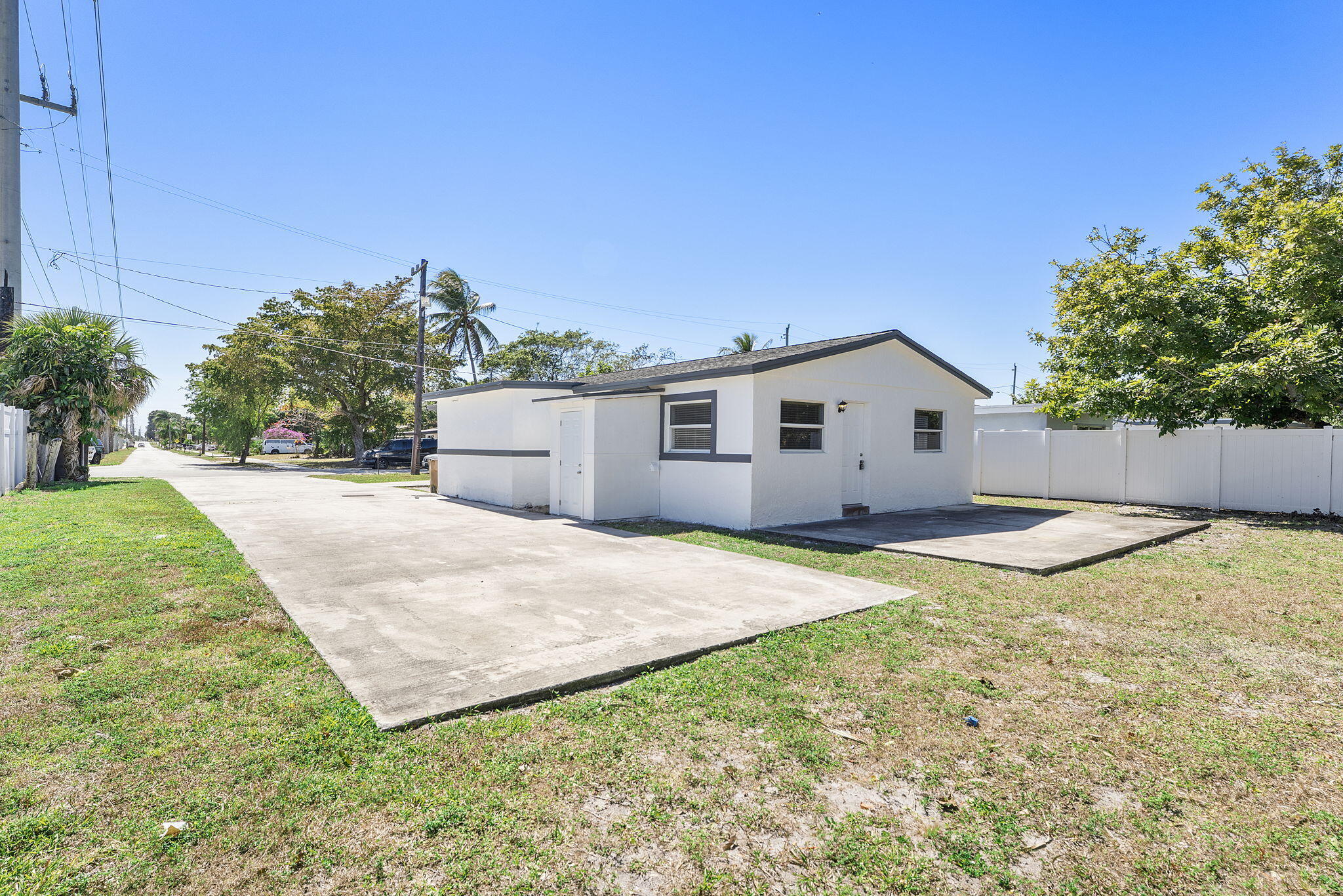 College Park Estates 41-1 - Residential Lease