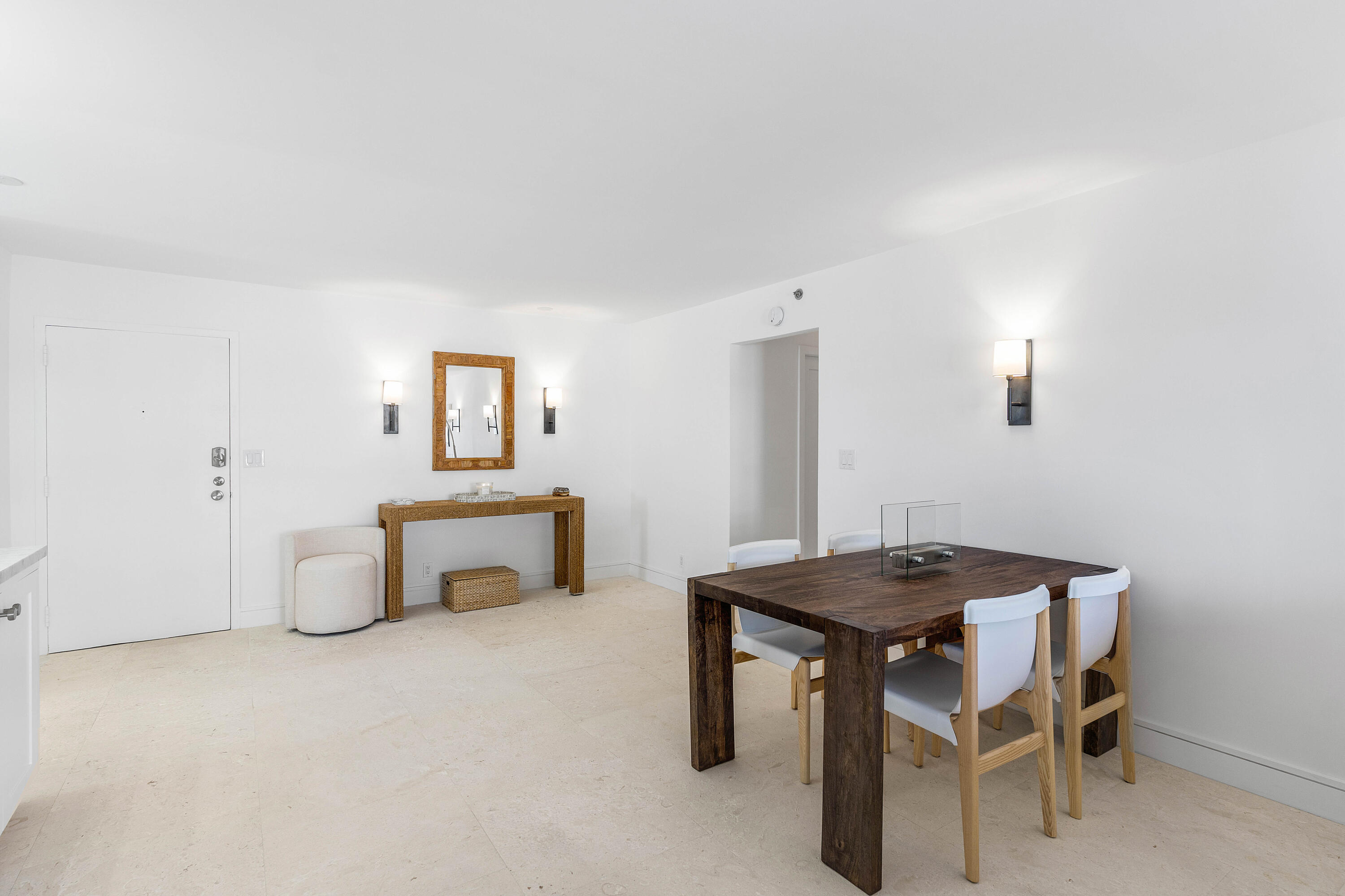 AMBASSADORS V SOUTH CONDO - Residential