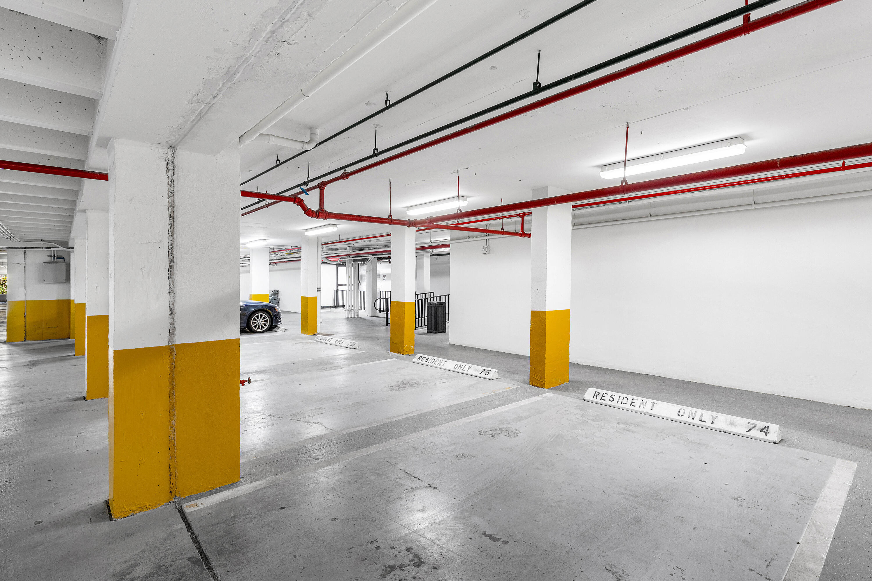 AMBASSADORS V SOUTH CONDO - Residential