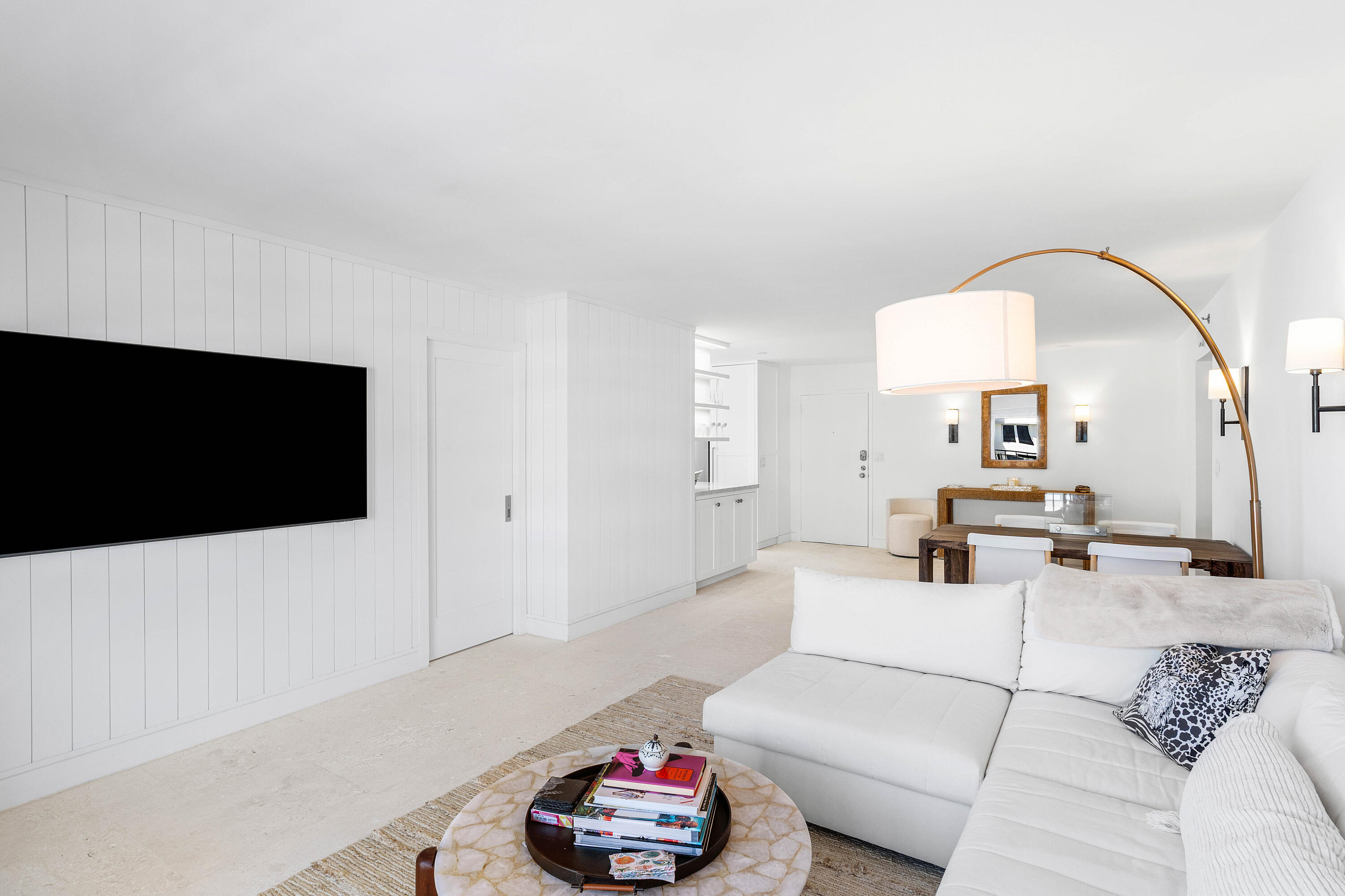 AMBASSADORS V SOUTH CONDO - Residential