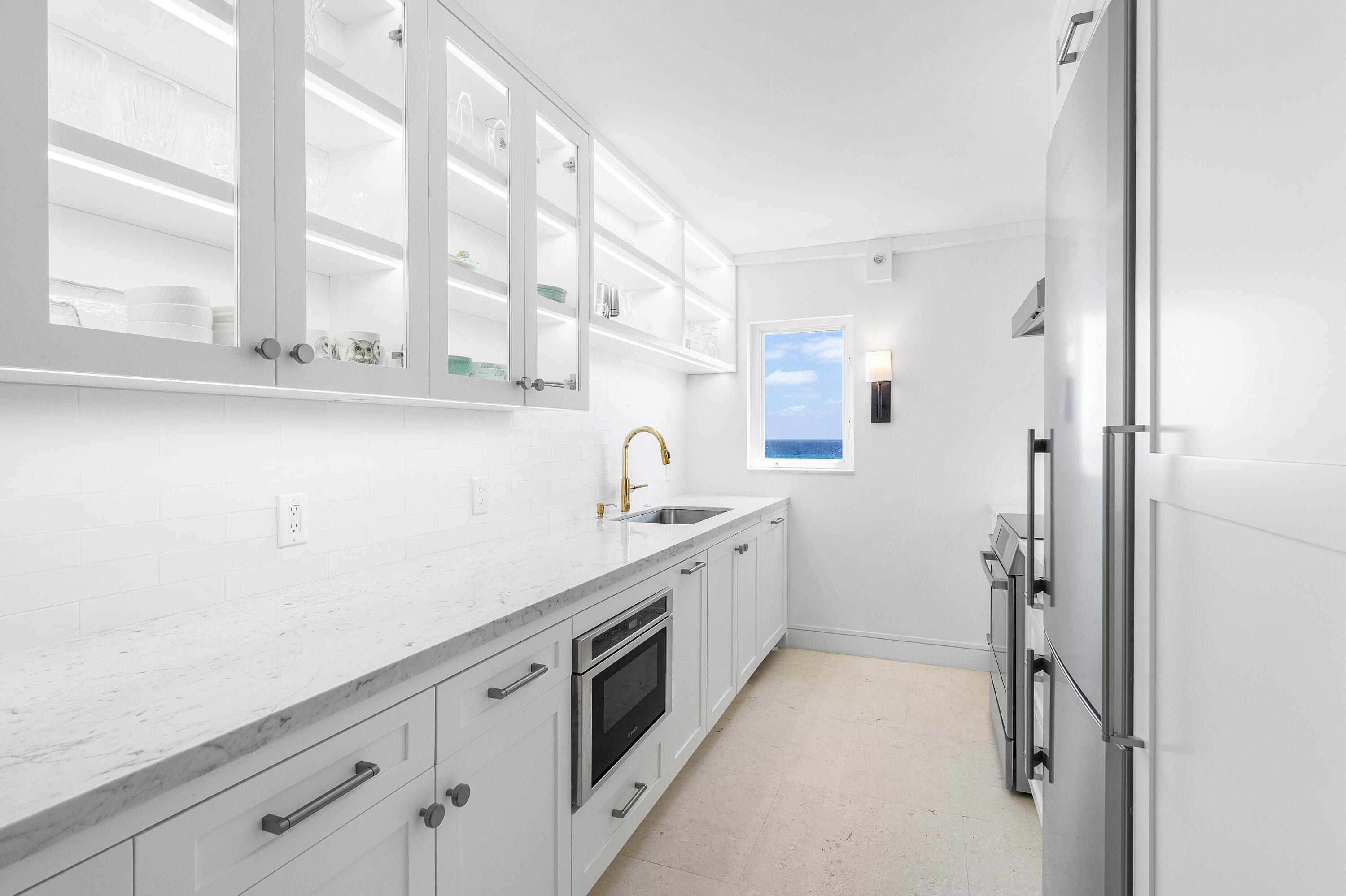 AMBASSADORS V SOUTH CONDO - Residential