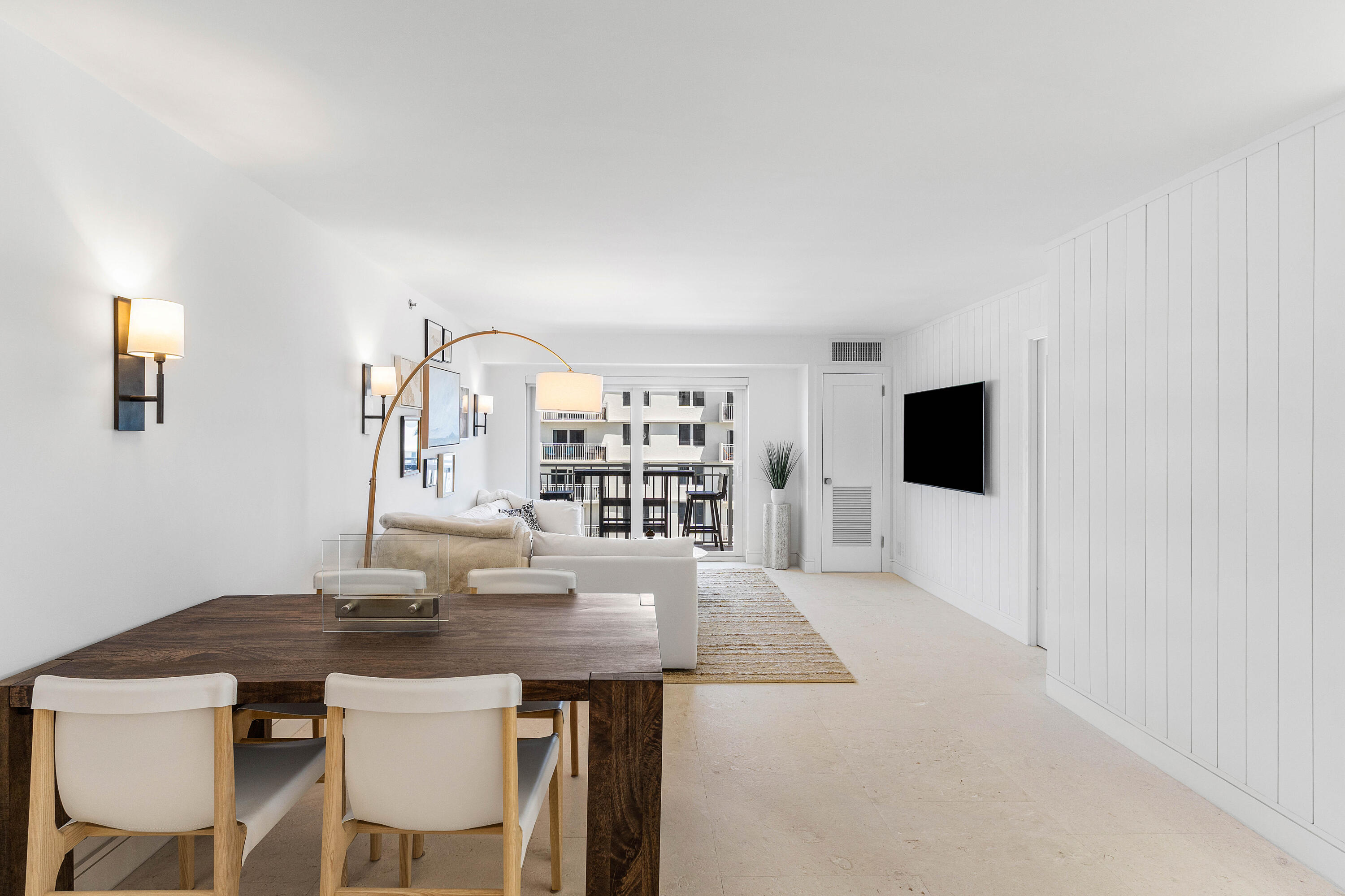 AMBASSADORS V SOUTH CONDO - Residential