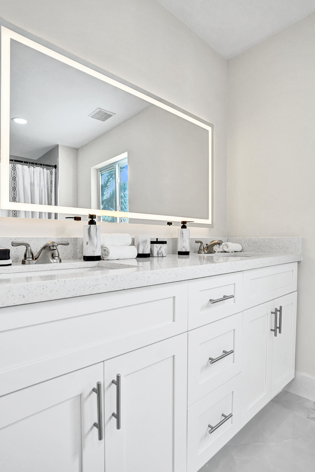 DIAFLOR SUBDIVISION - Residential