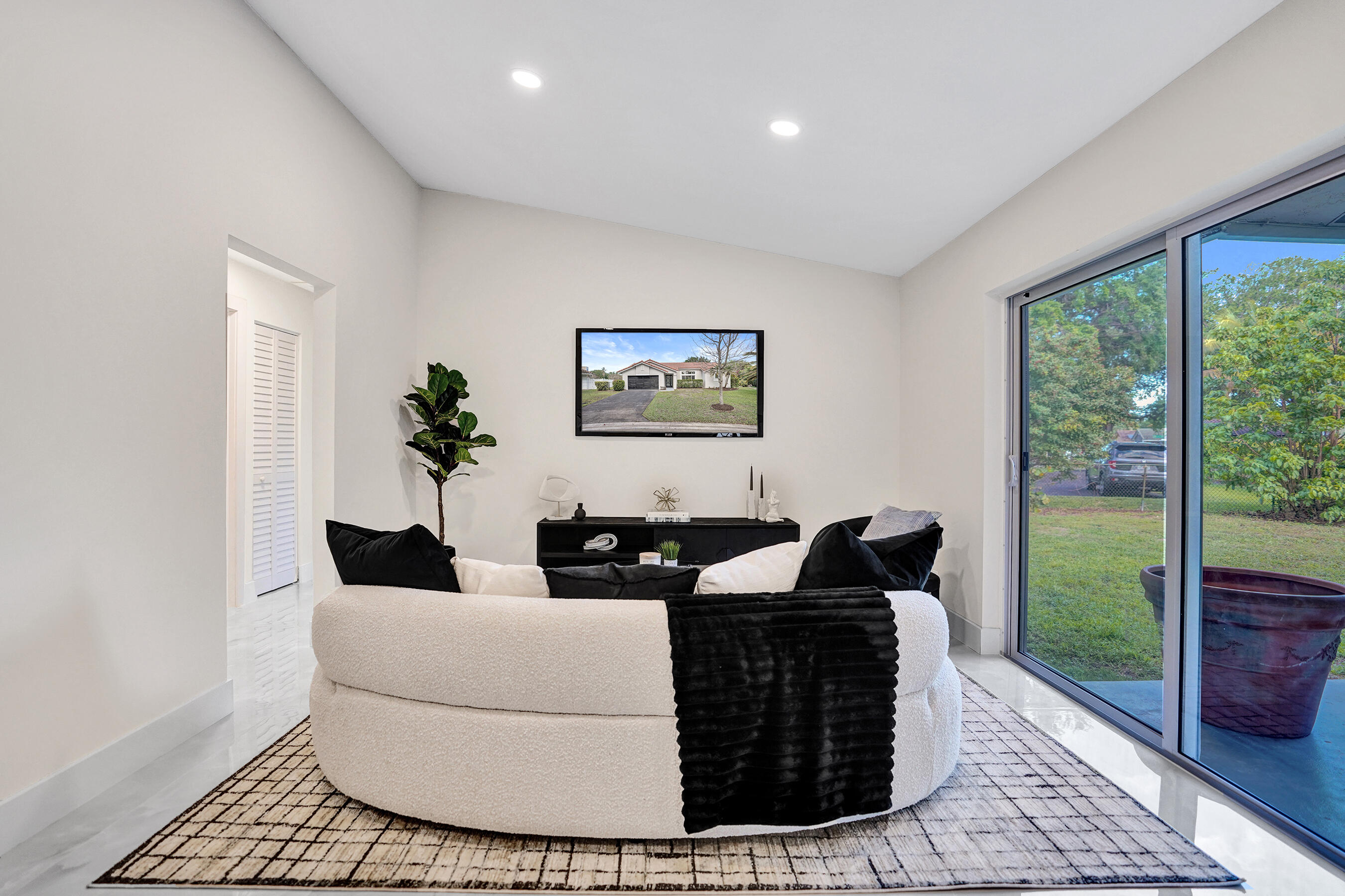 DIAFLOR SUBDIVISION - Residential