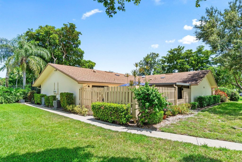 Photo of 825 NW 29th Avenue #B, Delray Beach, FL 33445 (MLS # R11114223)