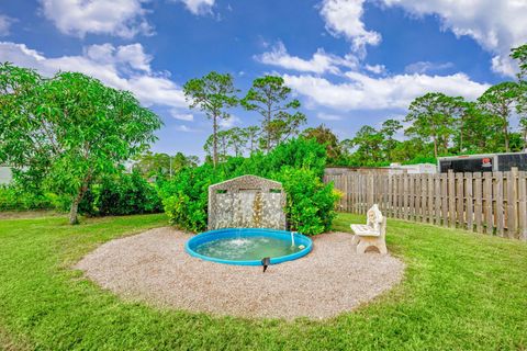 A home in Loxahatchee