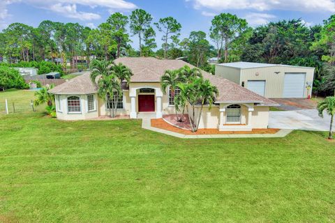 A home in Loxahatchee