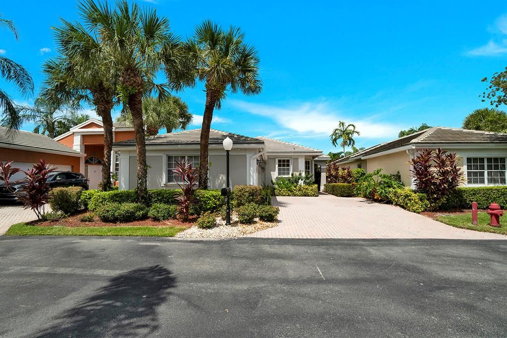 Photo of 22831 Windsor Wood Court, Boca Raton, FL 33433 (MLS # R10827741)