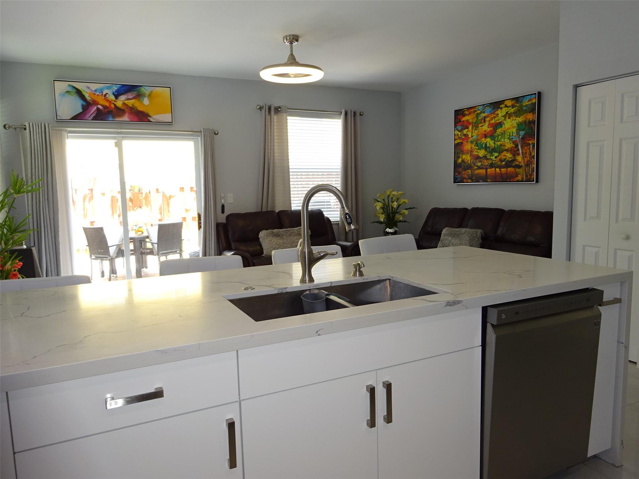 Isle At Bayshore - Residential