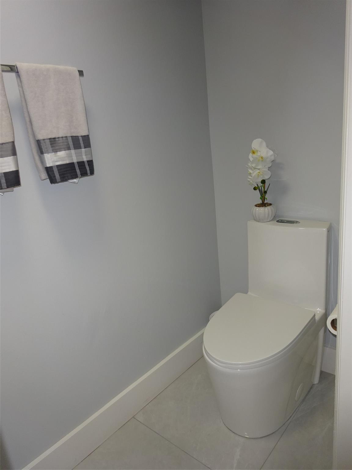 Isle At Bayshore - Residential