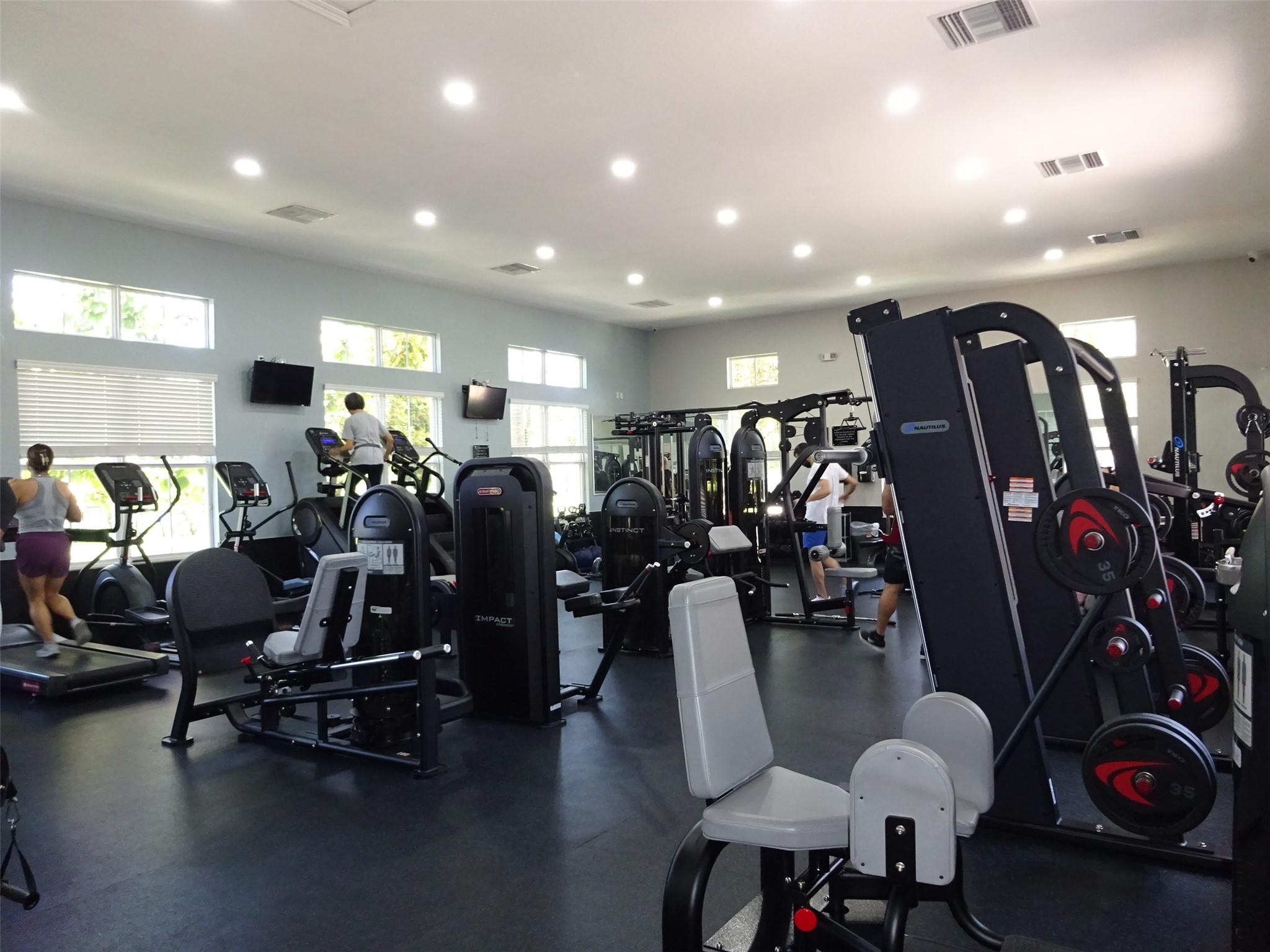 Isle At Bayshore - Residential