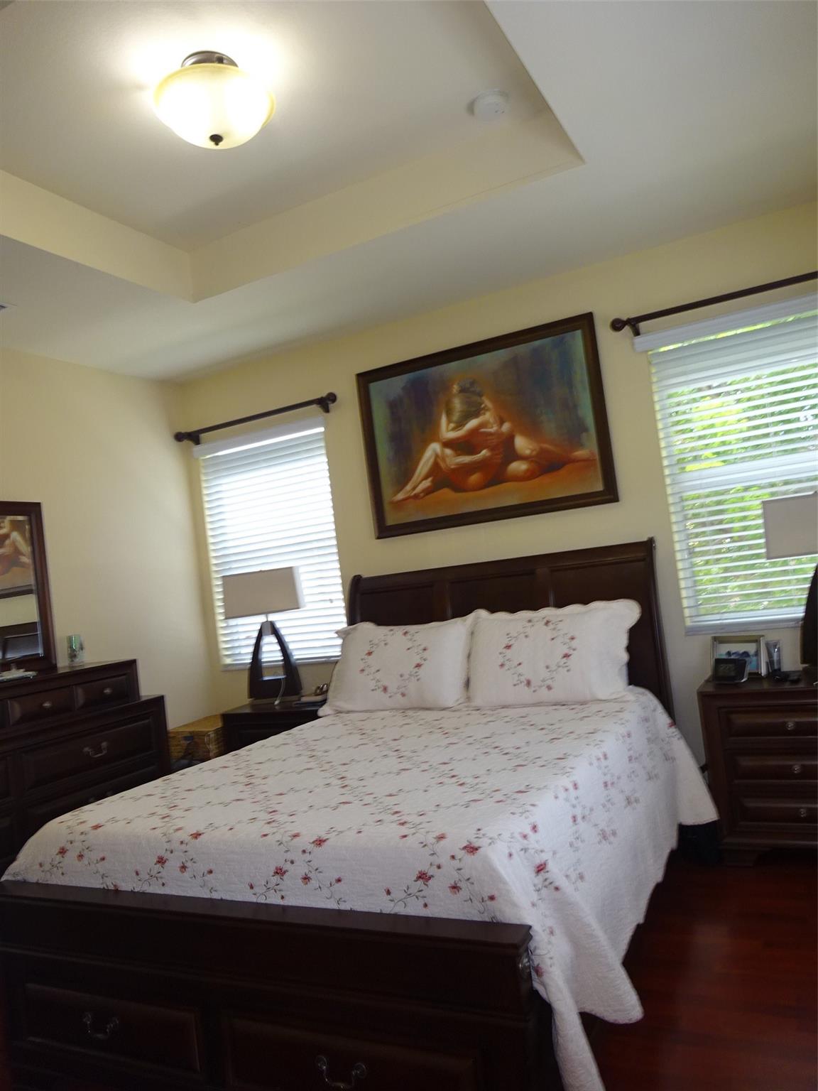 Isle At Bayshore - Residential