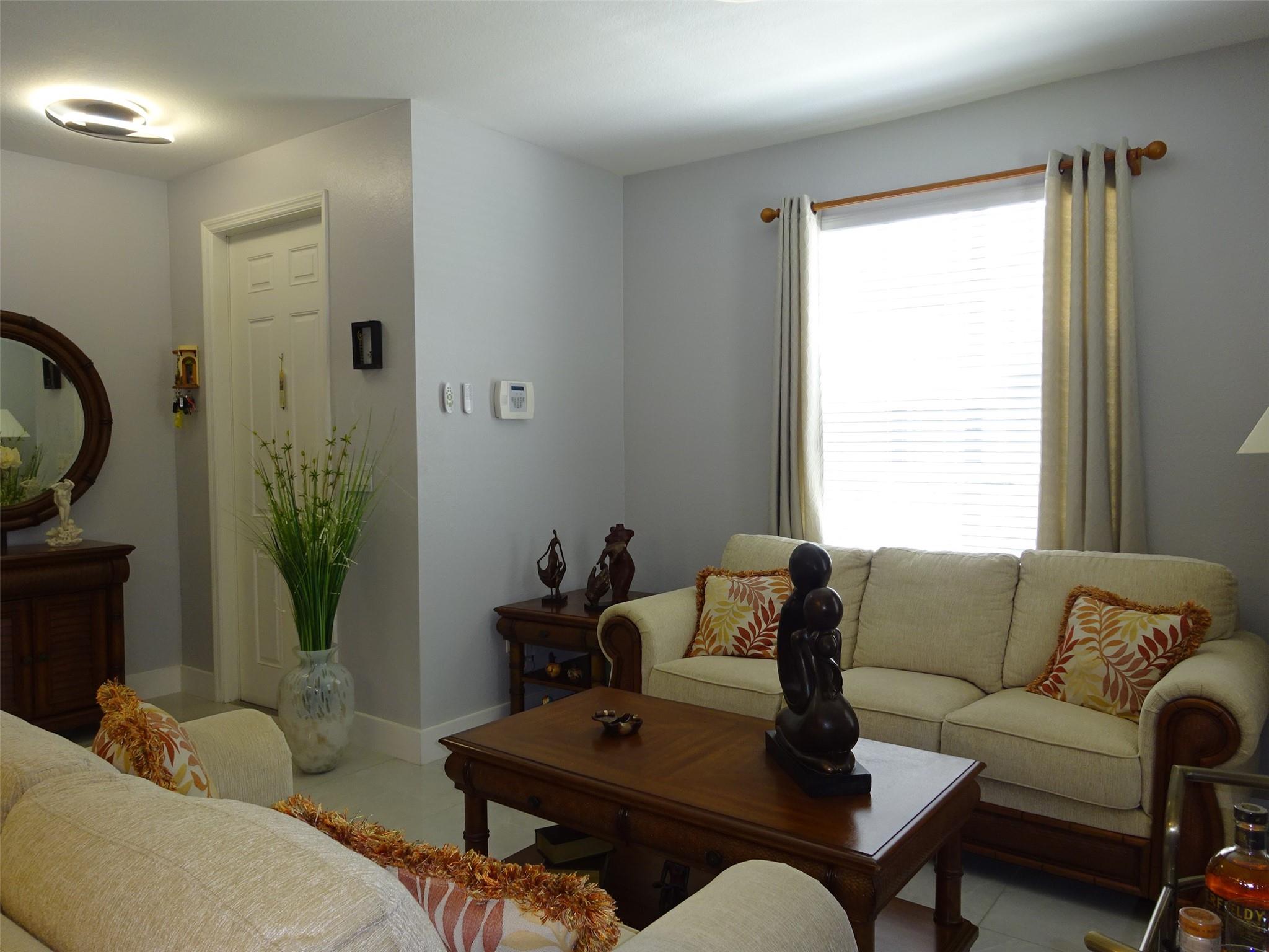 Isle At Bayshore - Residential