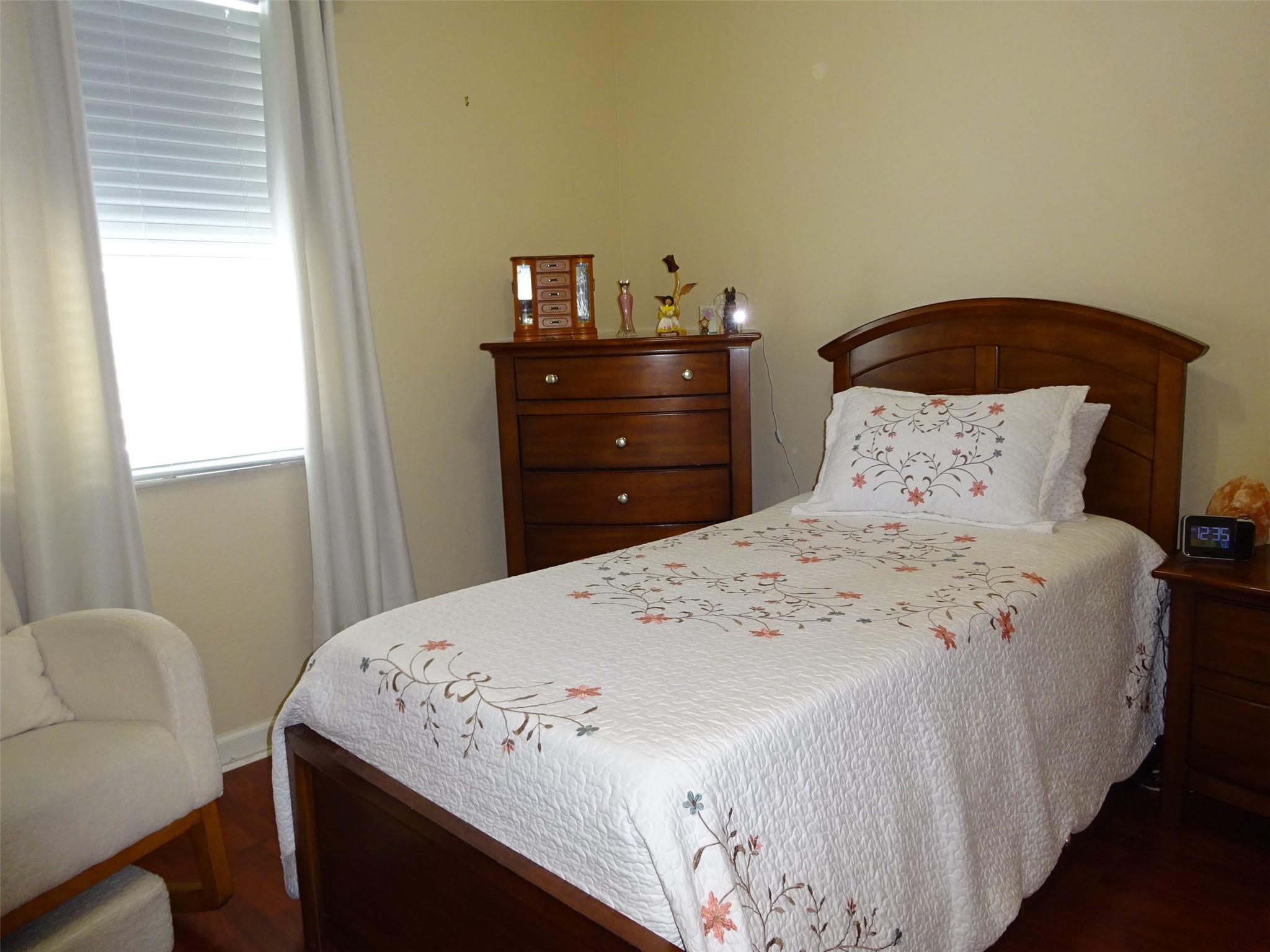 Isle At Bayshore - Residential