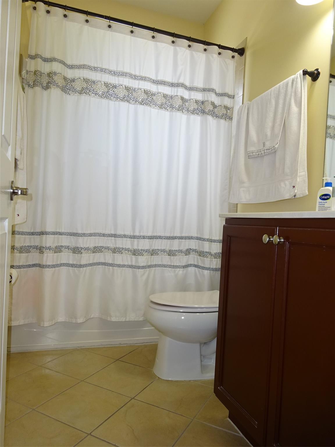 Isle At Bayshore - Residential