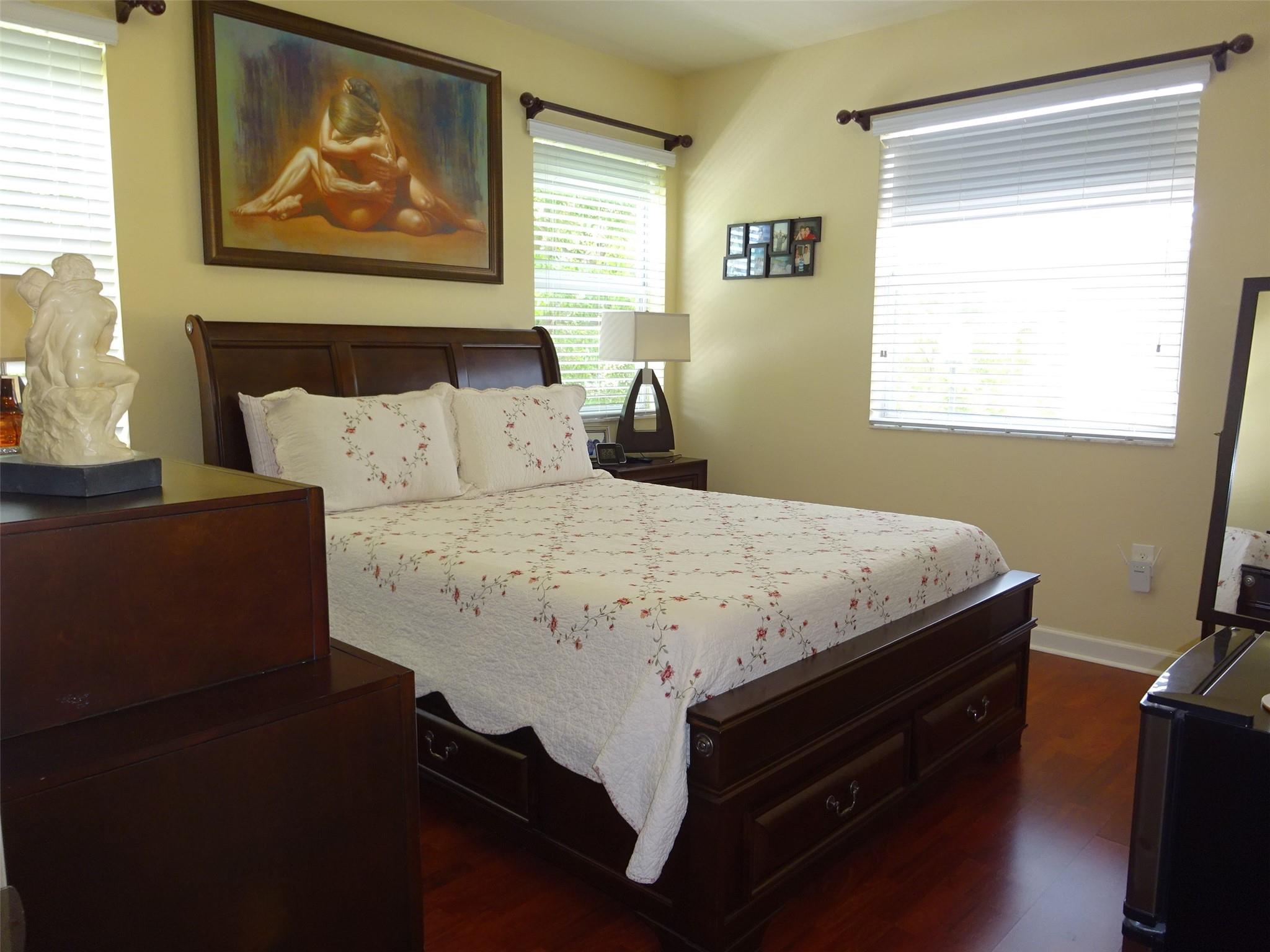 Isle At Bayshore - Residential