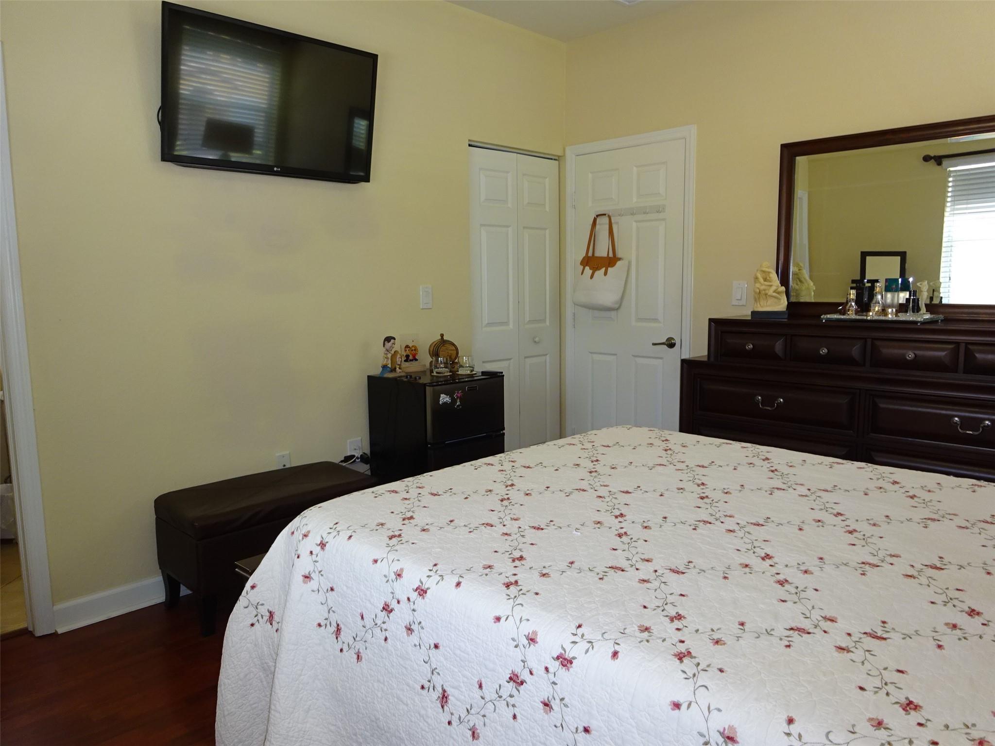 Isle At Bayshore - Residential