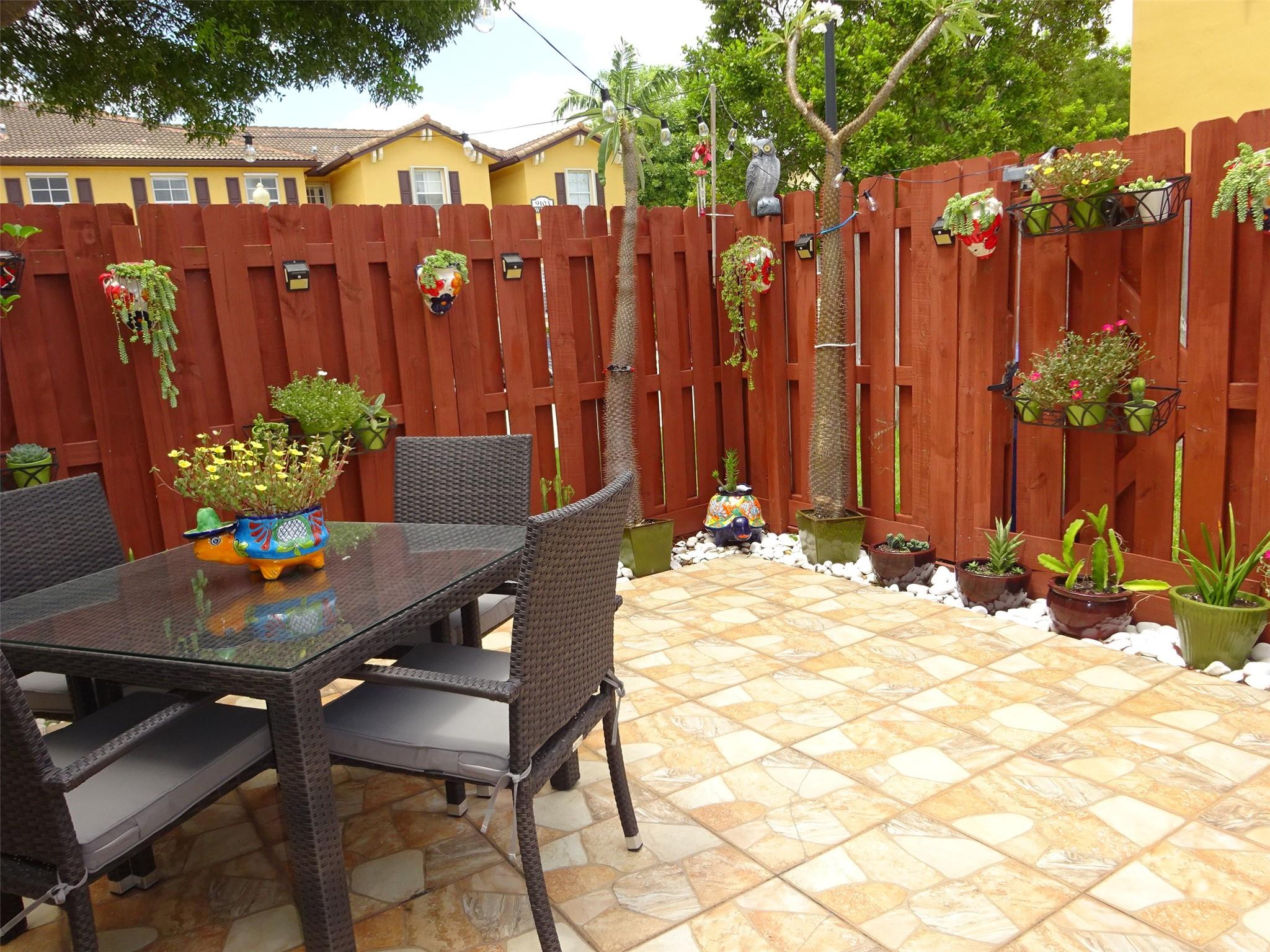 Isle At Bayshore - Residential