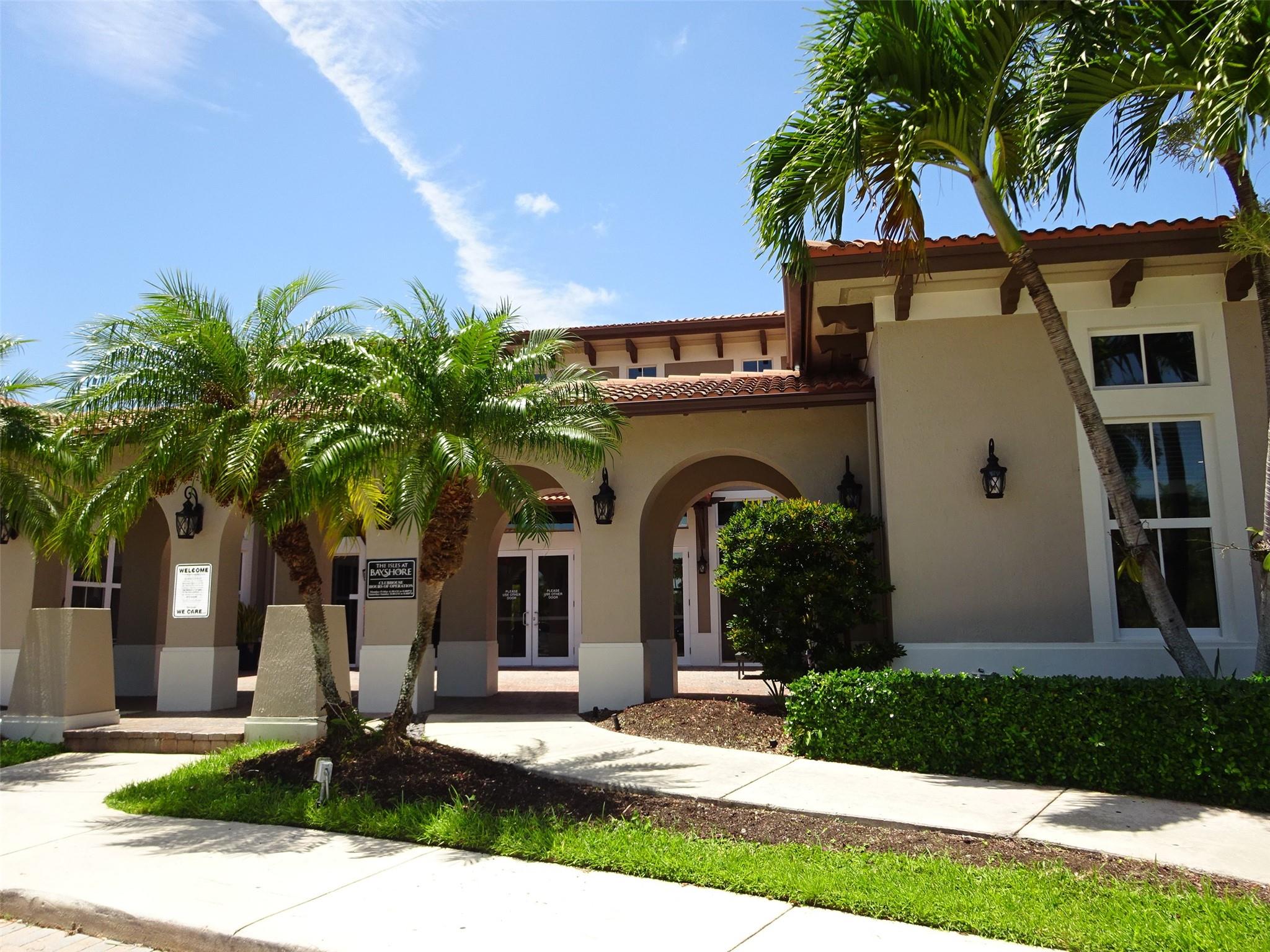 Isle At Bayshore - Residential