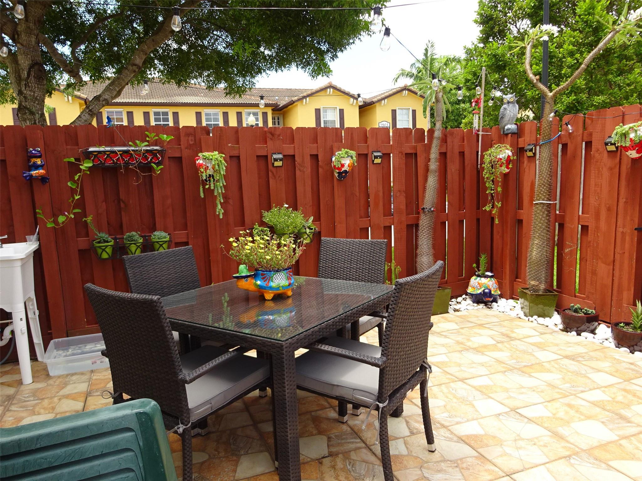 Isle At Bayshore - Residential