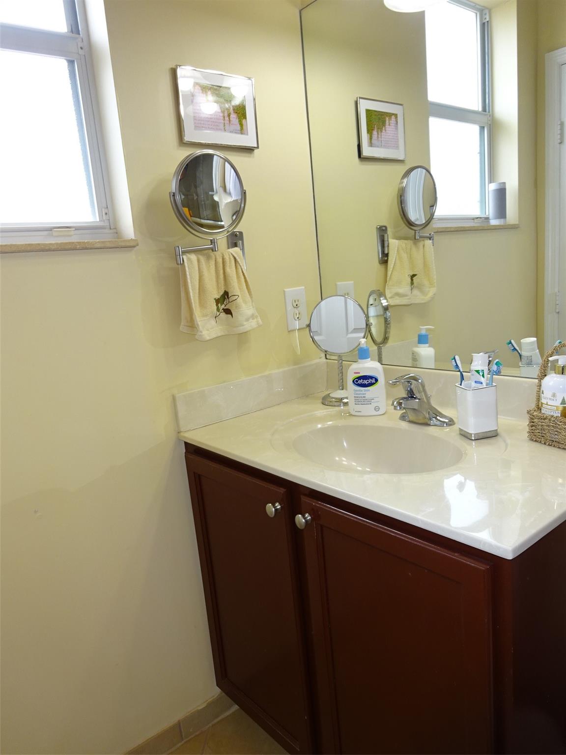 Isle At Bayshore - Residential