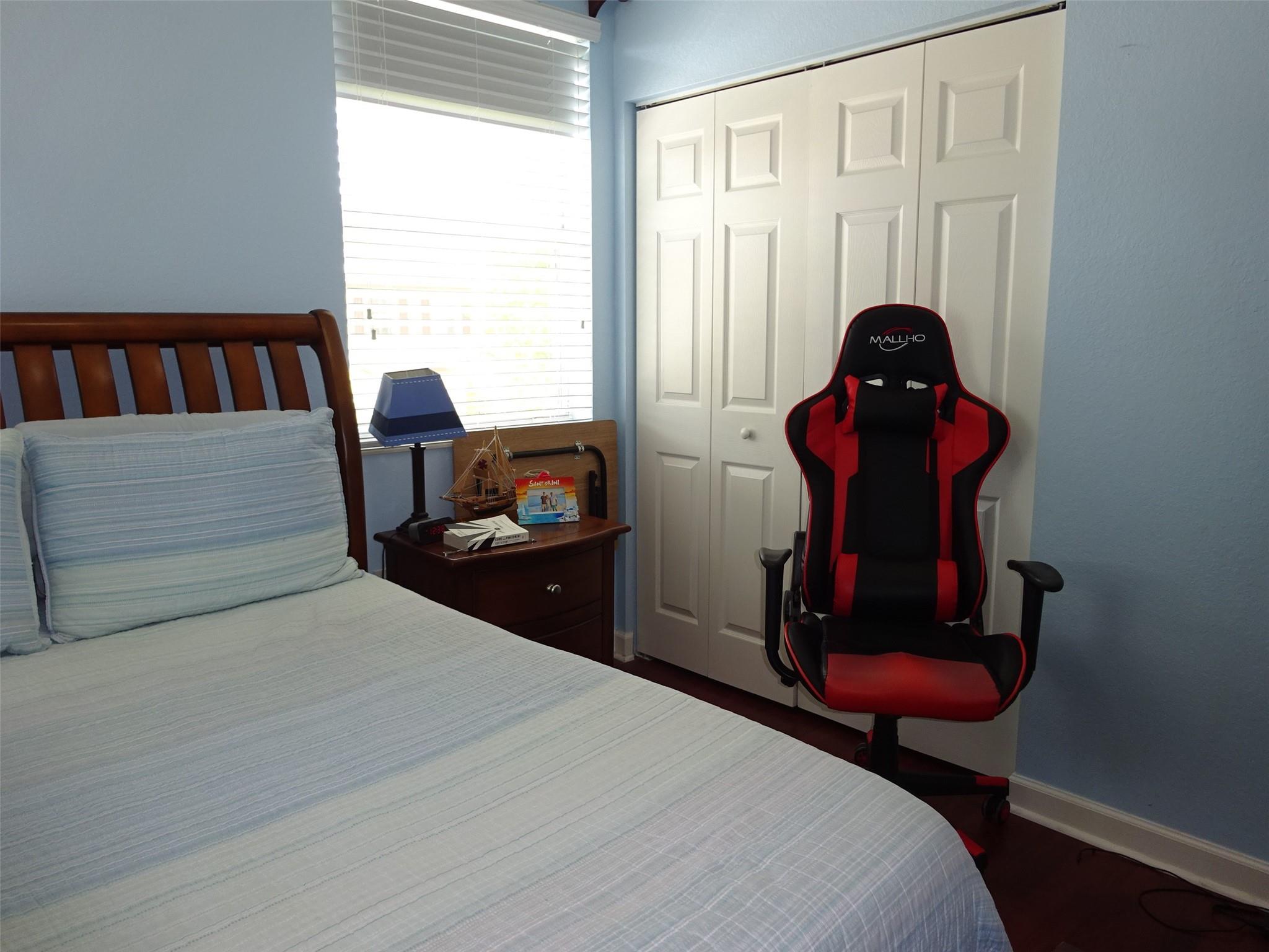 Isle At Bayshore - Residential