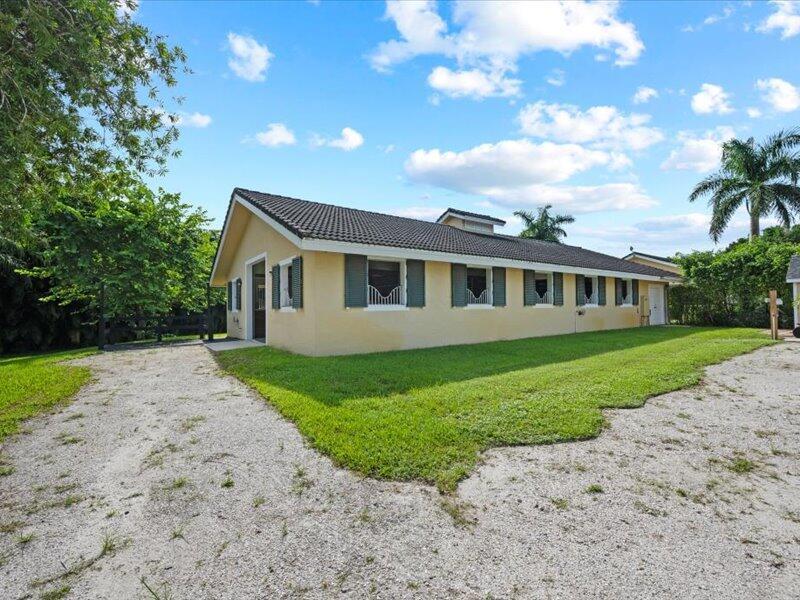 PALM GLADE RANCHES - Residential