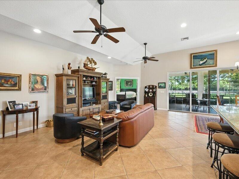 PALM GLADE RANCHES - Residential