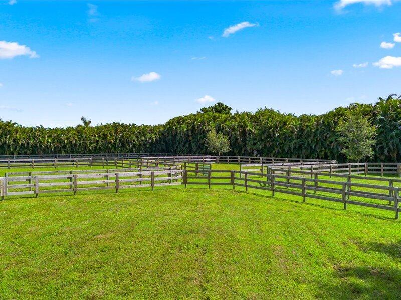 PALM GLADE RANCHES - Residential