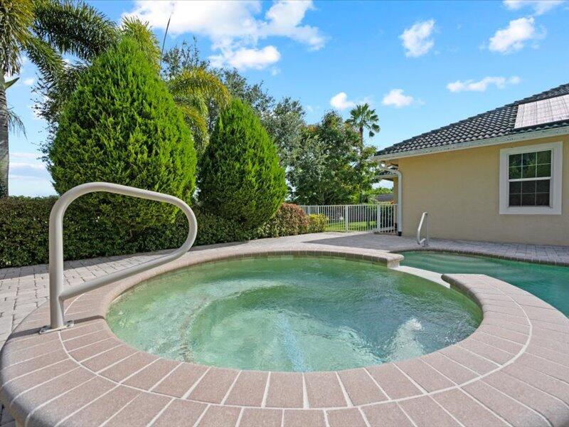 PALM GLADE RANCHES - Residential