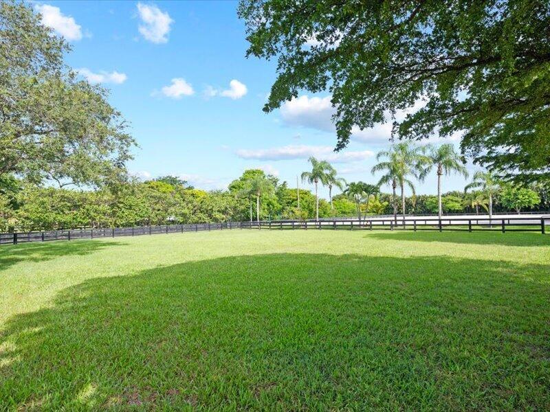 PALM GLADE RANCHES - Residential