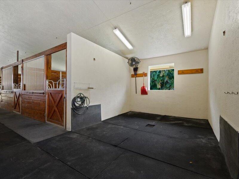 PALM GLADE RANCHES - Residential