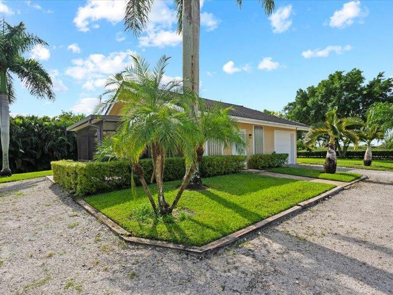 PALM GLADE RANCHES - Residential