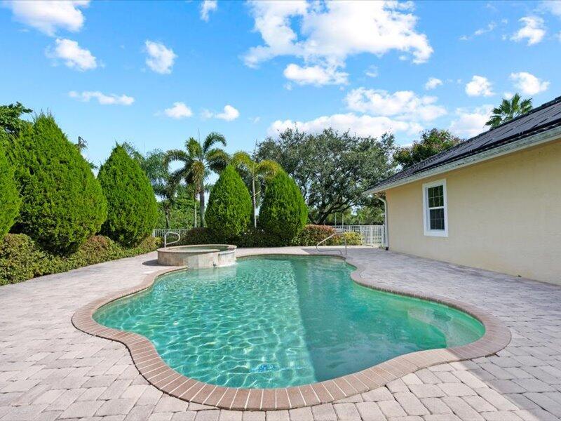 PALM GLADE RANCHES - Residential