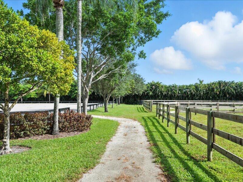 PALM GLADE RANCHES - Residential