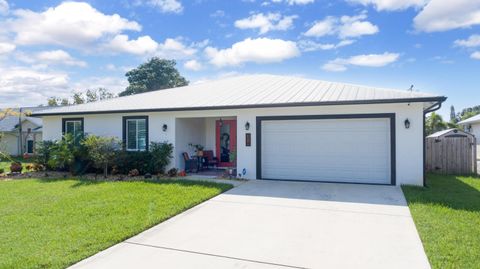 A home in Port St Lucie