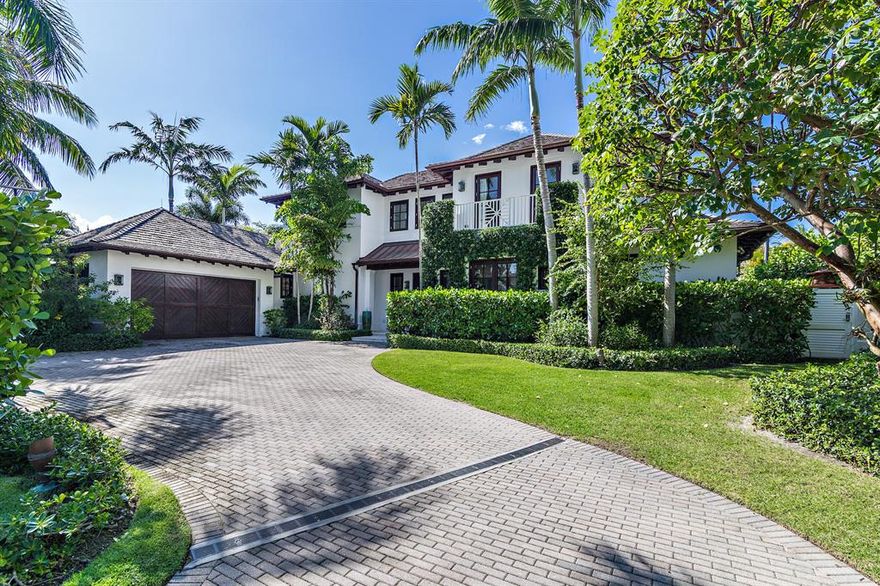 Beautiful West Indies style home with fantastic indoor & outdoor living space. Ground floor master bedroom with office. Three en-suite spacious bedrooms upstairs with bonus room! Oversized kitchen/family room with formal dining adjacent. Wet bar/butler's pantry with ample wine storage