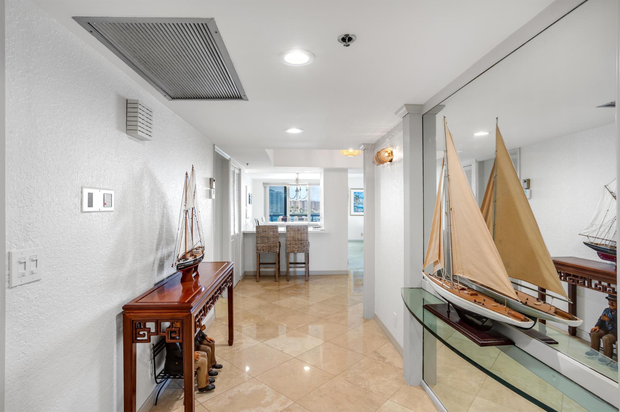901 E Camino Real 4b, Boca Raton, FL, 33432/$2,400,000 2 901 E Camino Real 4b