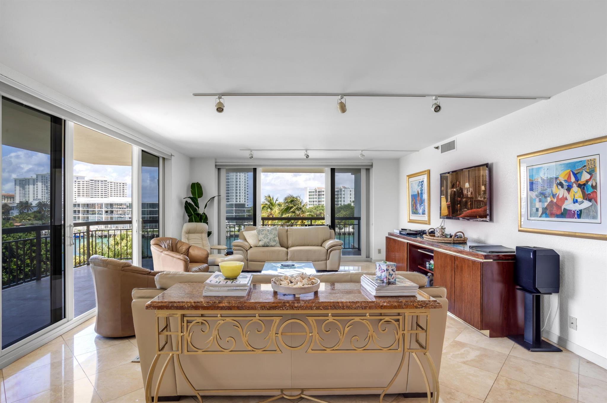 901 E Camino Real 4b, Boca Raton, FL, 33432/$2,400,000 4 901 E Camino Real 4b
