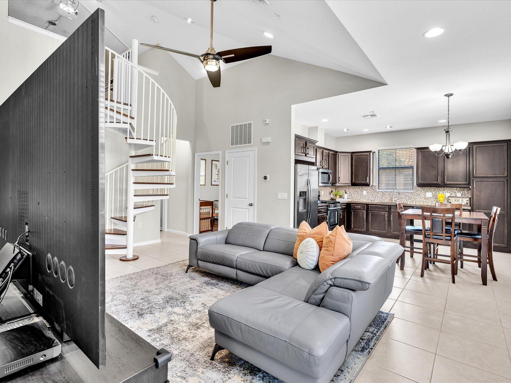 ARTESIA / SAWGRASS LAKES - Residential