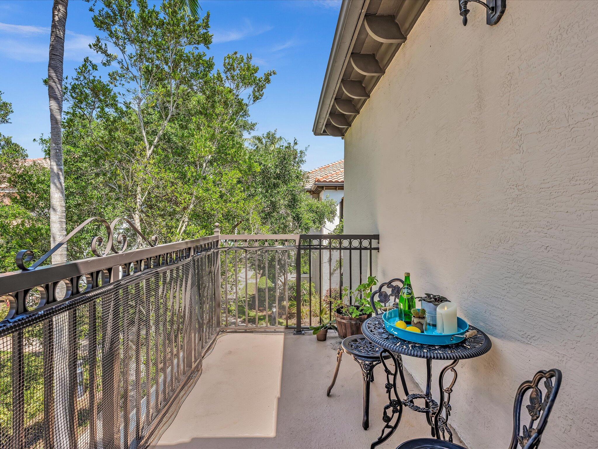 ARTESIA / SAWGRASS LAKES - Residential