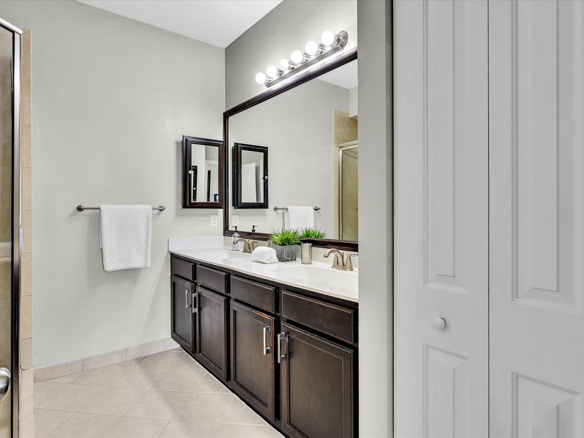 ARTESIA / SAWGRASS LAKES - Residential