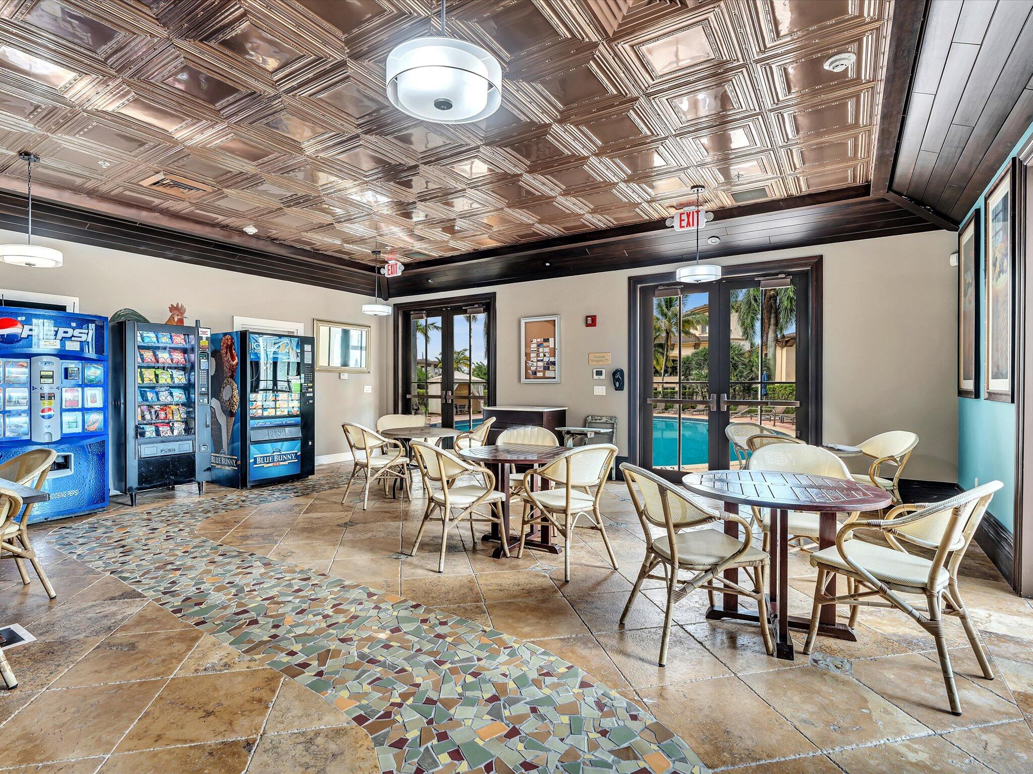 ARTESIA / SAWGRASS LAKES - Residential