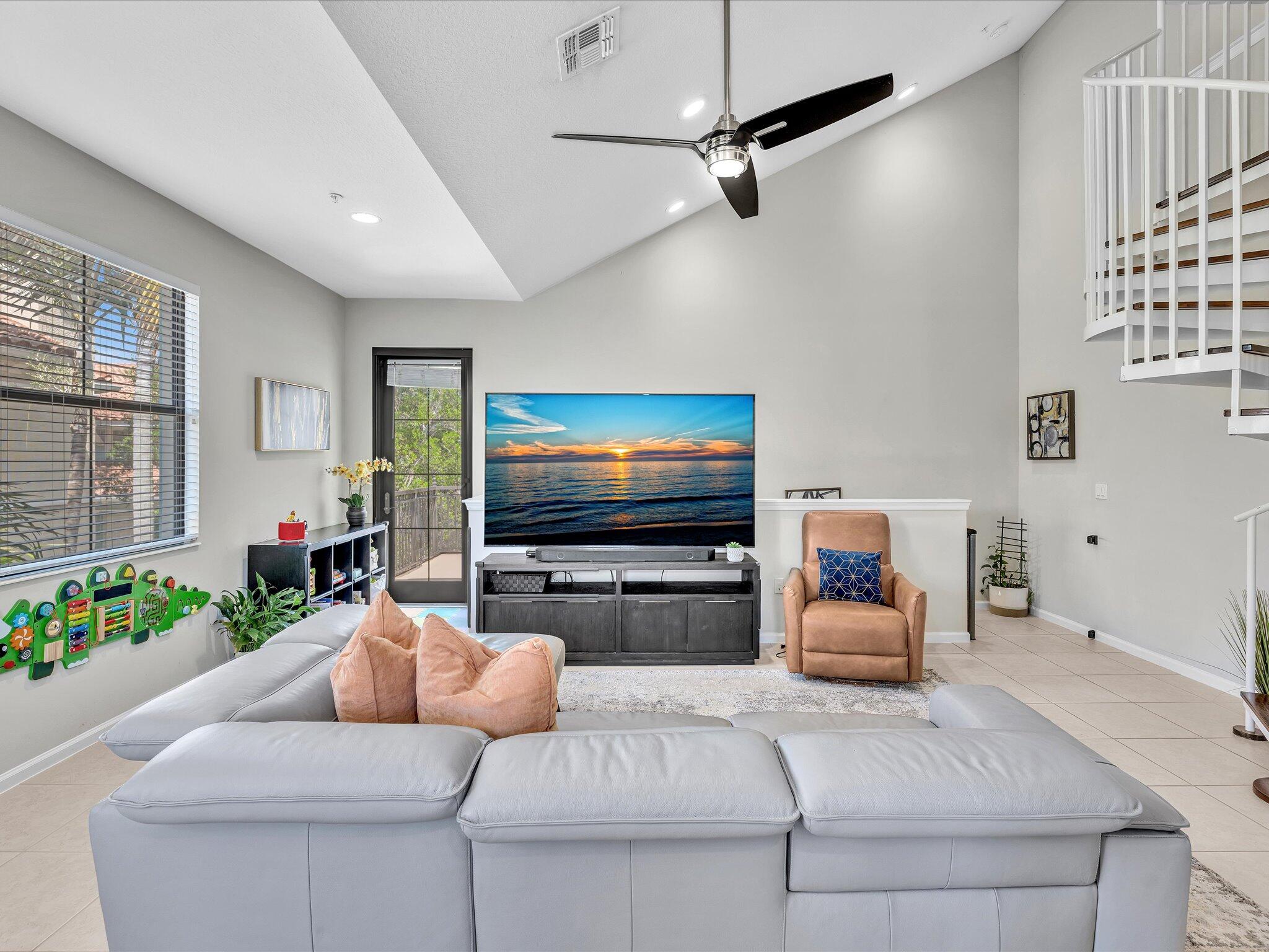 ARTESIA / SAWGRASS LAKES - Residential