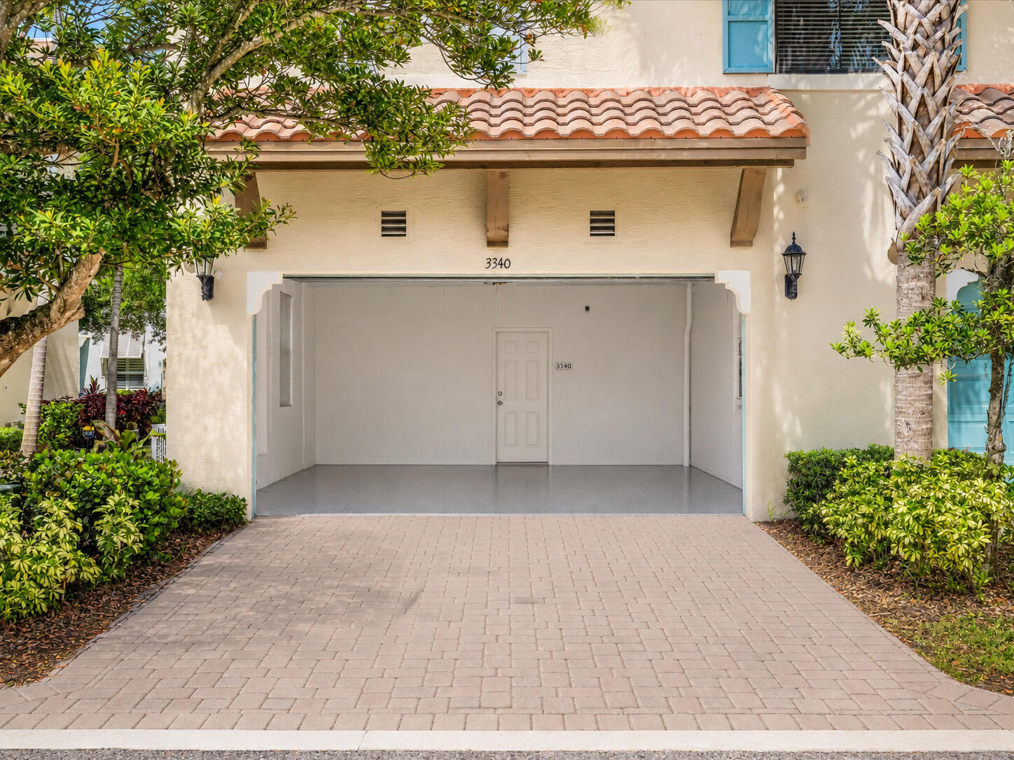 ARTESIA / SAWGRASS LAKES - Residential